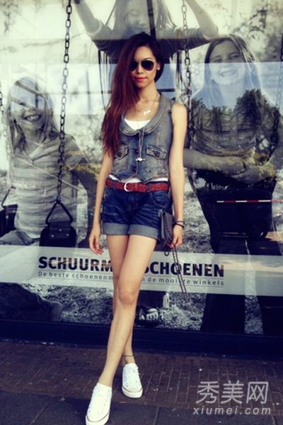 长腿美眉结合夏季时尚品味提高换手率