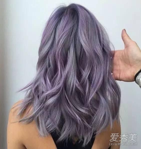 还是不在乎头发的颜色？薰衣草紫色在秋冬季爆发
