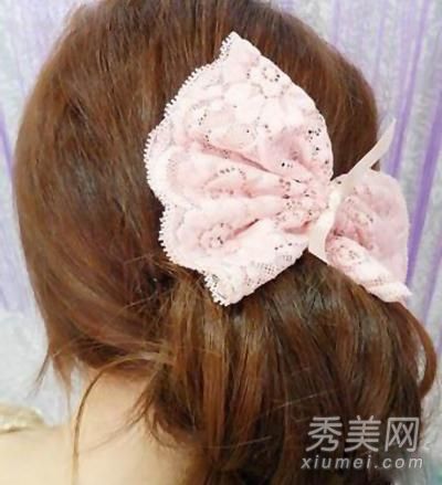 女士必须扎头发图形低马尾发髻成为懒惰的美丽
