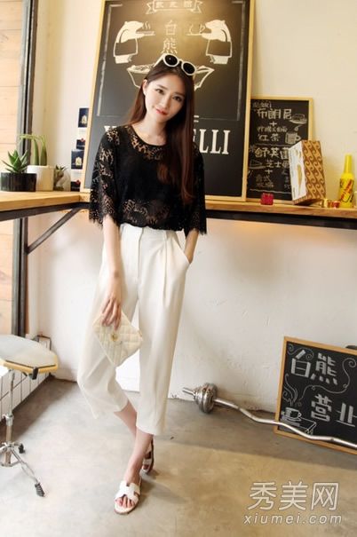 职场女性穿着优雅的裤子和短裤