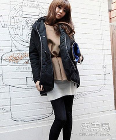 棉衣的最佳搭配方法是任意选择。