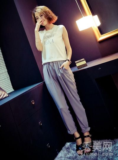 哈兰裤配什么外套背心t恤最百搭