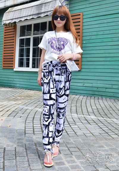 t恤配哈兰裤修身女孩法宝