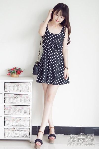 30℃高温袭击服装巧妙打造街头新装