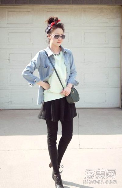 俏皮的方形围巾在第一秒钟就变成了韩的范儿美。