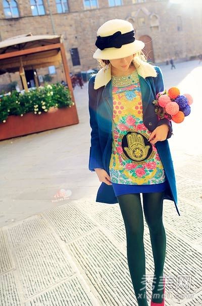 外套搭配指南和裙子是职业女性的最爱。