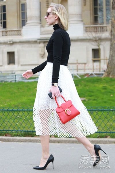 2014年春季最流行的款式是复古大伞裙。