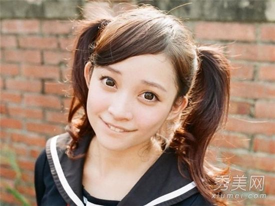 双11的出芽马尾辫女孩都这样绑着。