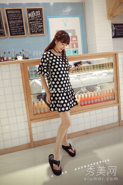 紧身肚腩连衣裙推荐夏季轻松瘦身。