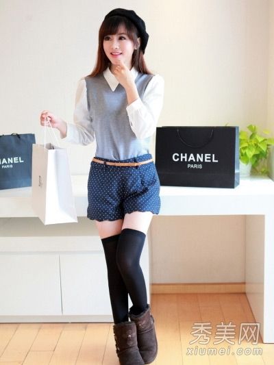 2013年冬季服装非常时尚，搭配打底衫+短裤。