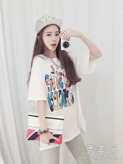 夏季必备白色连衣裙清新迷人。