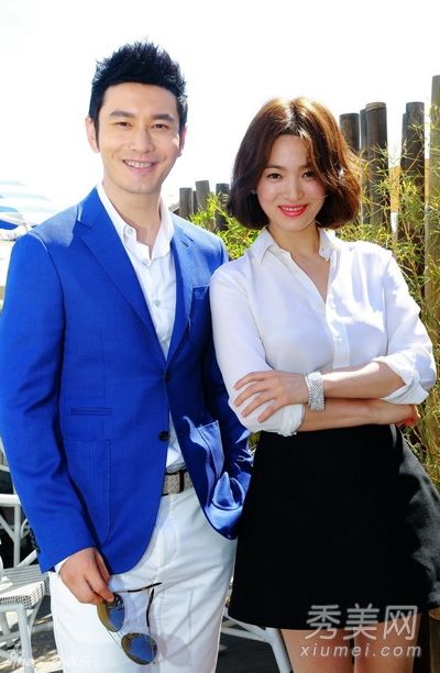 向宋惠学习京夹克配短裙简单看大风扇