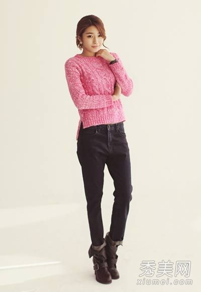 如何将一件好的毛衣与裙子和裤子搭配起来会很容易