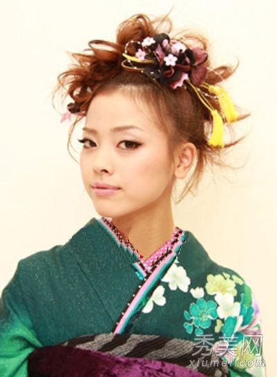 日本和服新娘的发型更温柔可爱