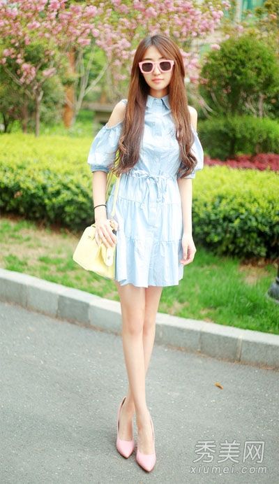 夏季小尖领红衬衫连衣裙更具文学风格