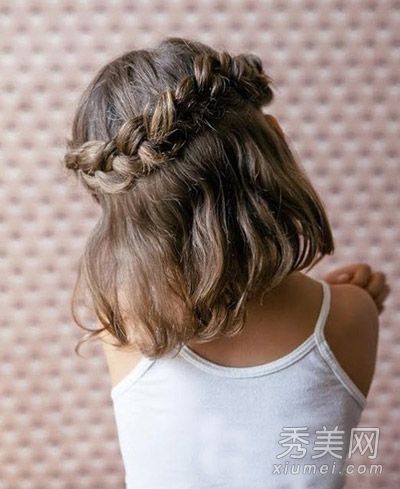 如何系齐肩短发