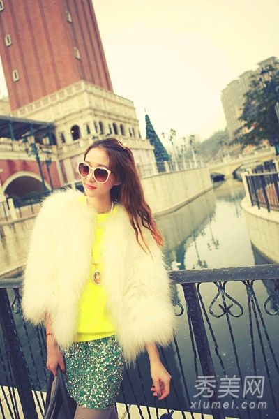 裘皮大衣新搭配裙子穿高贵气质