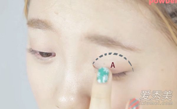 小眼睛的女孩必须学习!只要你画出这两个位置,你的眼睛就会放大两倍。