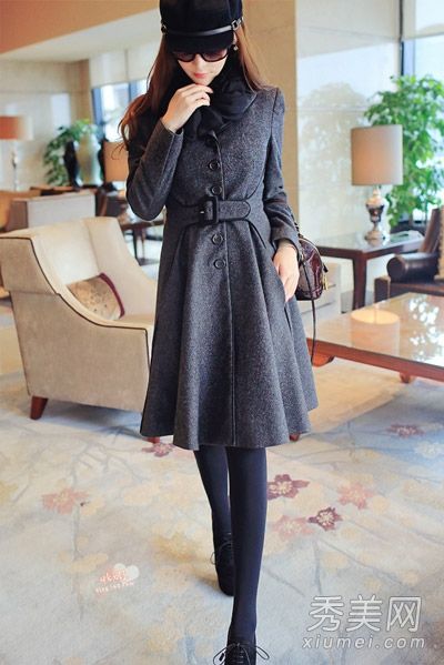 春节约会搭配女士外套和裙子展现气质