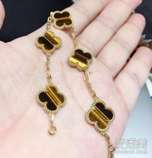 梵克雅宝四叶草项链看起来是真的还是假的