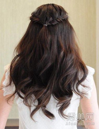 如何把长发扎起来好看