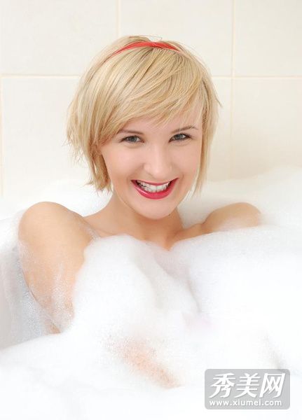 10种让牙齿更白、笑容更灿烂的方法