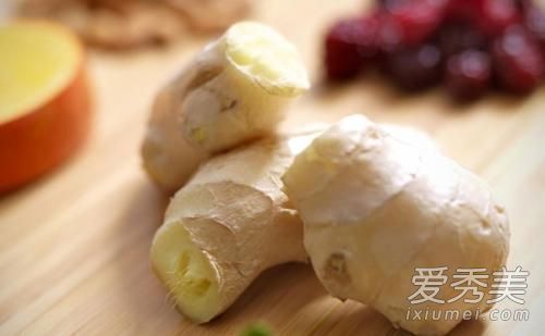 没想到!生姜是如此容易使用,美白,祛斑和黑色素去除!