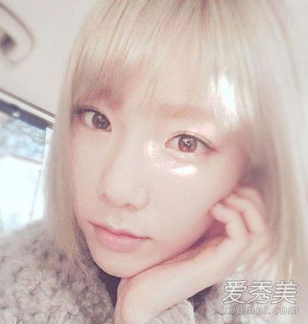 朴信惠黛艳最受欢迎的火发色是任何直接的黑色长直发