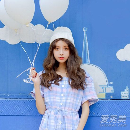 改变一种新发型,欢迎八月份这个季节推荐的15种最流行的发型。