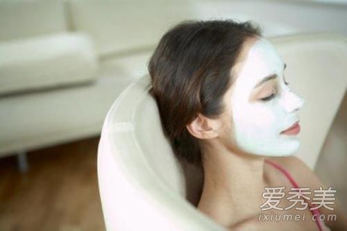如何在冬天使用面膜教你如何正确使用面膜。