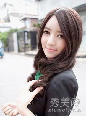 想在今年秋天改变你的发型吗6个模特打扮成一个温柔的假发来帮助你