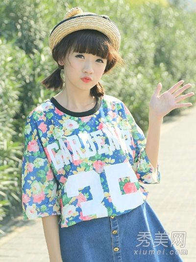 印花t恤+短裙短裤色彩鲜艳，光彩夺目，充满活力