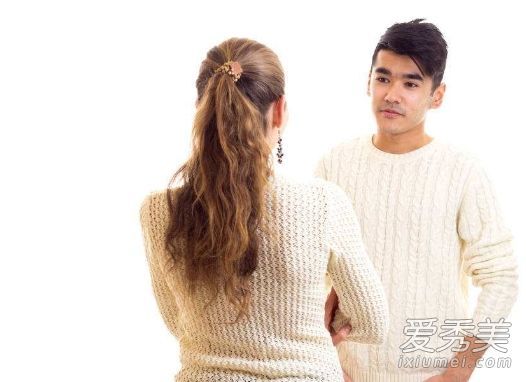 如果白色毛衣变黄了,怎么洗?