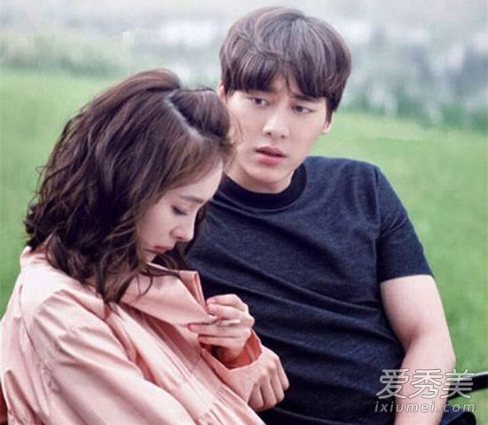 名人高球头部护理方法杨蜜辫子漂亮