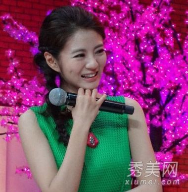 每天,安在自己动手做食物时变得新鲜可爱