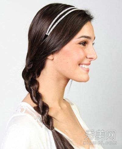 转过身来编织和。俞《秋冬季实用汇编》