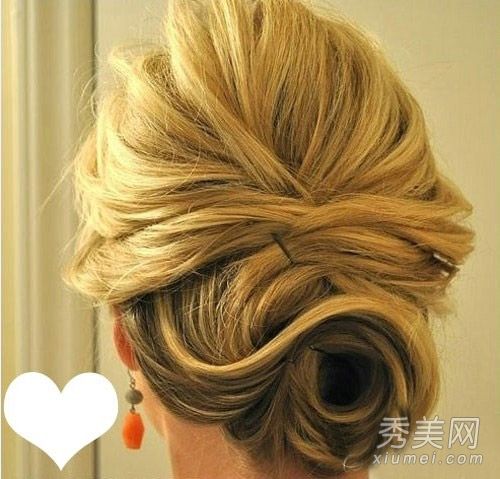 可爱女孩的必修发型课程——卷发+马尾辫一直在变