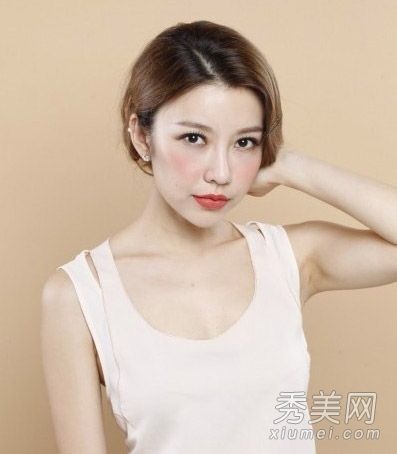 长发MM必须学会使用u型夹来改变气质波头