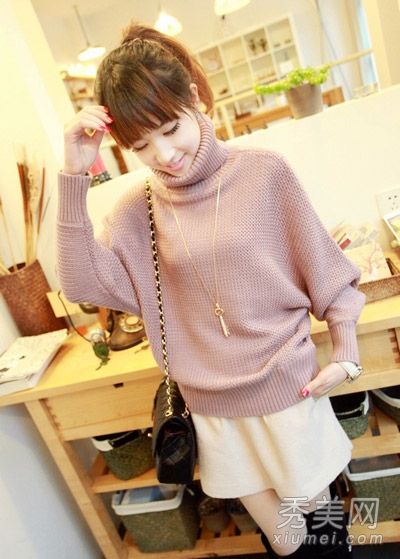 早春的瘦子，穿着懒人风格的韩式毛衣