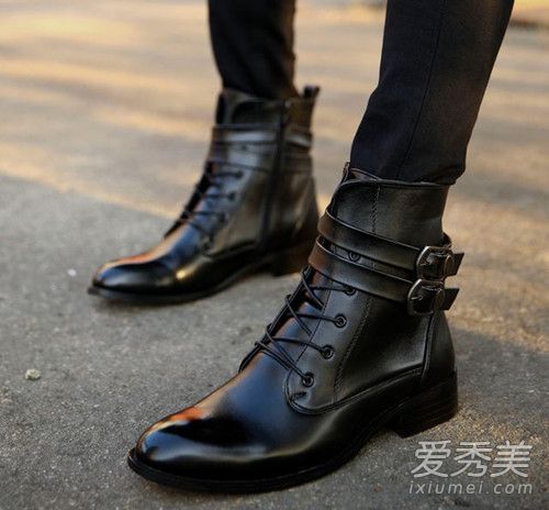 马丁斯靴的清洗和维护方法