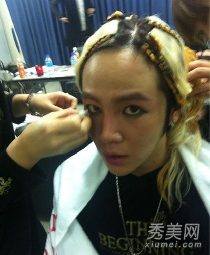 惊喜!发际线太高的星星可能会变秃。