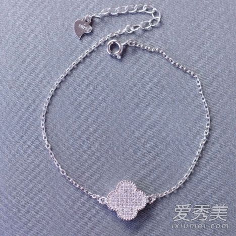 梵克雅宝四叶草手镯多少钱?