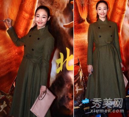 白白鹤领着女演员的外套带着各种气质和美丽