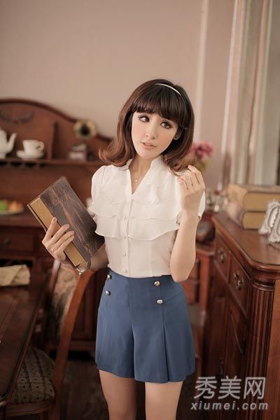 多功能雪纺衬衫在夏天看起来很不错