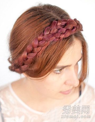 超简单的辫子发型,时尚、优雅、快捷。