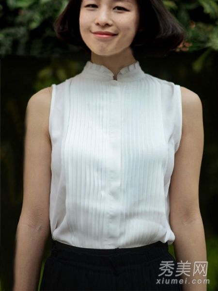 百搭时尚无袖衬衫雪纺款式更显优雅