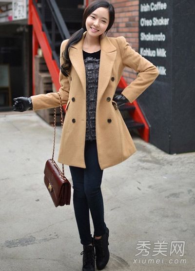 这种呢子大衣会杀死早春出行的路人。