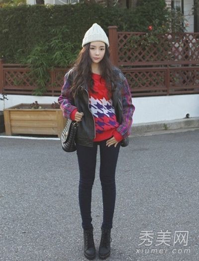 春装配萌牛街照片展示本季潮流造型技术