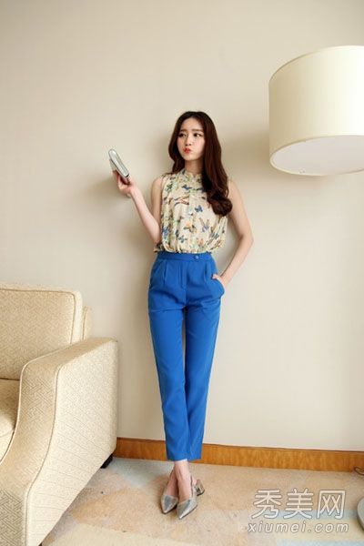 高腰长裤，t恤，衬衫，高臂胖女孩