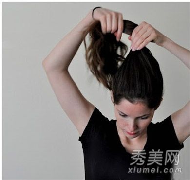 超简单的韩式花玉米扎头方法更巧妙,减少了年龄。